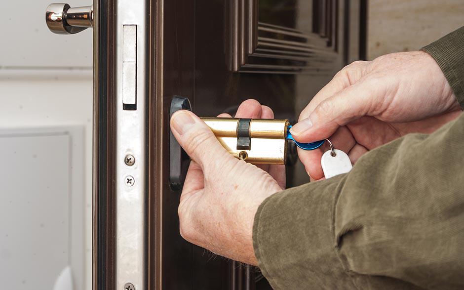  ouvrir une porte blindée Les Lilas